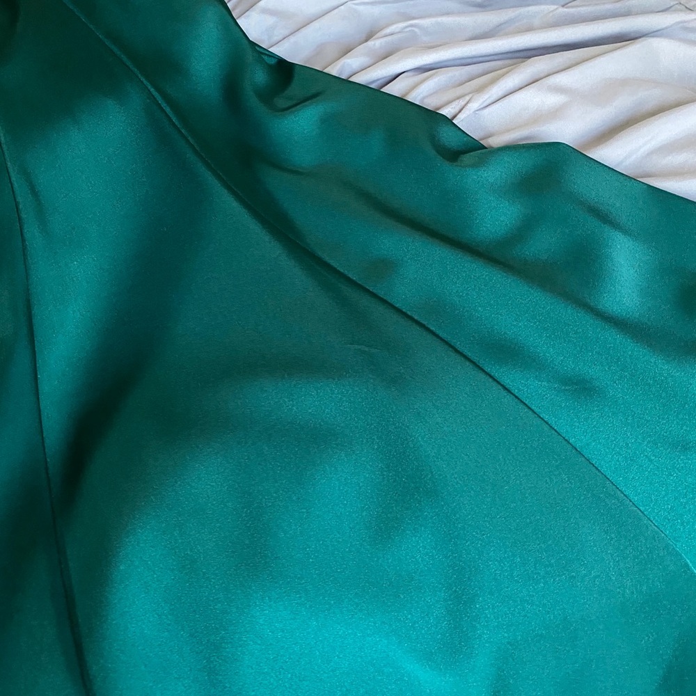 Kleinfeld mermaid dress in Pine color - Picture 8 of 8